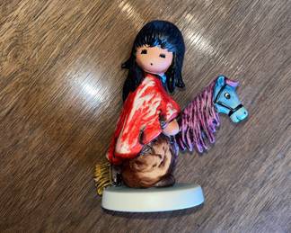 1994 DeGrazia Goebel Little Farm girl Figurine