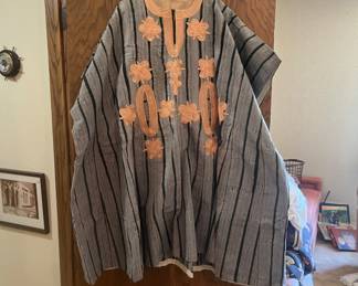 VTG Liberian handmade, tribal gown with hat