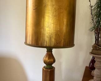 Beautiful gold, MCM table lamp