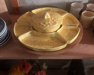 MCM yellow vegetable tray