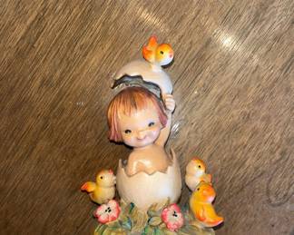 Anri Ferrandiz "Spring Has Sprung" Woodcarving 2 3/4 "
