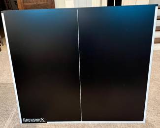 Brunswick Glenwood 7' Pool Table with all cues and Accessories, Leather Pockets and Table Tennis
