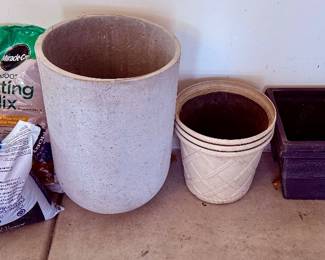 Garage: pots