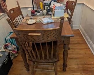 kitchen table chairs