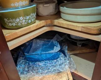pyrex bowls, dishes