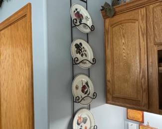 Wrought Iron Vertical Plate Rack with Fruit Motif Plates