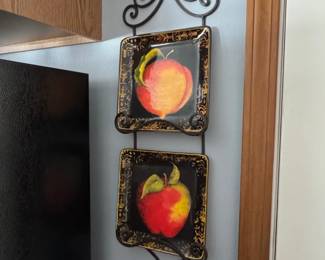 Wrought Iron Fruit Motif Decorative Wall Plate Hanger