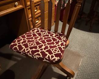 Wooden Swivel Office Chair with Upholstered Seat