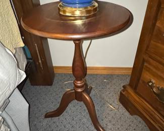 Bombay Company Round Pedestal Side Table