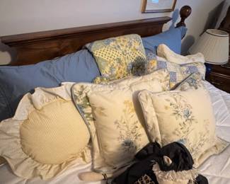 Laura Ashley Cassidy Floral and Gingham Decorative Pillows Set