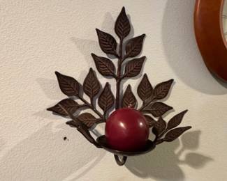 Vintage Metal Leaf Design Wall Sconce with Candle Holder