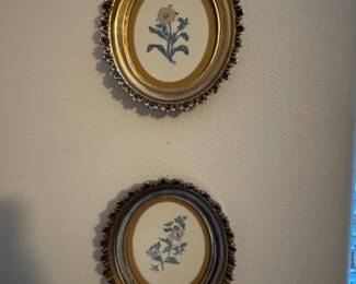 Pair of Oval Giltwood Framed Botanical Prints