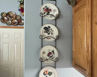 Decorative Fruit and Floral Plates with Metal Wall Rack