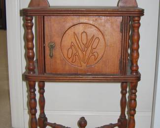 $25 Humidor   27H  x  14W  x  10D