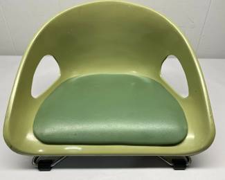 $20 mid-century 1960's kid's chair; 13.5W seat front, seat 9D, with legs unfolded 13H at seat back