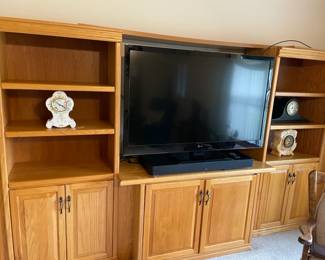 6 Pieces ( 2 corner cabinets  ,2 storage shelves with cabinet doors, 1 tv stand