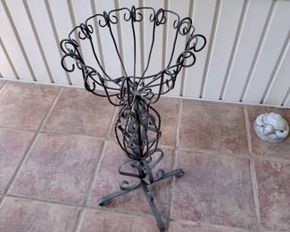 Metal Plant Stand 