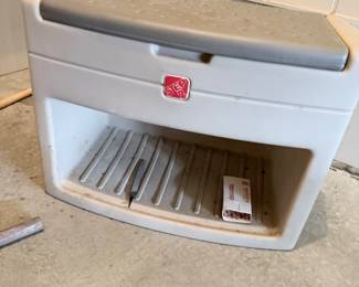 Step 2 Storage Bench