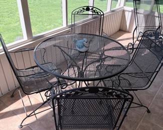 Patio Table with 4 Chairs