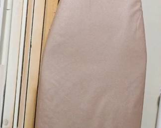 IRONING BOARD