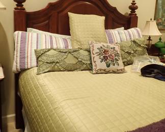 DARK WOOD QUEEN BED TURNED FINALS