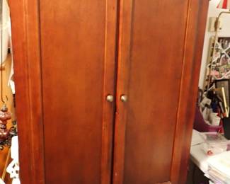 ARMOIRE CHERRY