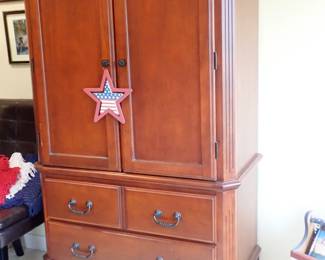 ARMOIRE ON METAL LEGS DOORS & DRAWERS