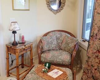 RATTAN ROUND BACK CHAIR & ORROMAN - RATTAN 1 DRAWER LAMP TABLE W/CUSHIONS