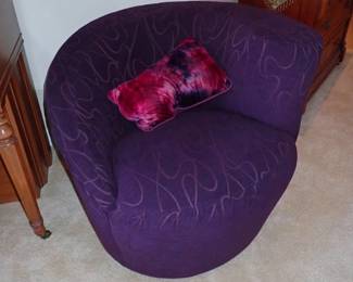 PURPLE ROUND BACK FLARE CHAIR