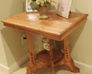 SQ 4 LEGGED VINTAGE TABLE
