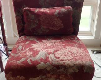 RED ARMLESS SIDE CHAIR