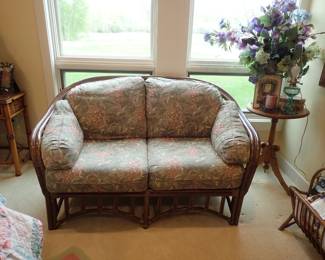 RATTAN LOVESEAT ROUND BACK W/CUSHIONS - ROUND PLANT STAND