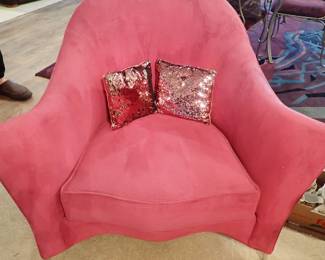 RETRO CORAL SIDE CHAIR