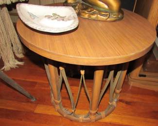 MCM Cali-Asia formica top & rattan table
