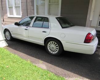 2010 Mercury Grand Marquis LS