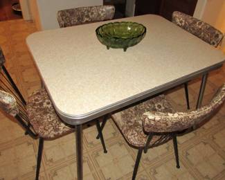 MCM formica top breakfast table with 4 vinyl chairs