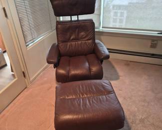 Ekornes Stressless Brown Leather Recliner Chair & Ottoman