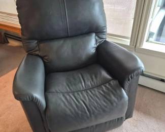 Lazy Boy TiMotion Leather Power Recliner (Model TP2)