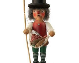 Christian Ulbricht The Fisherman Nutcracker third image