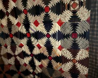 Pineapple Quilt with Fort Wayne Inscription