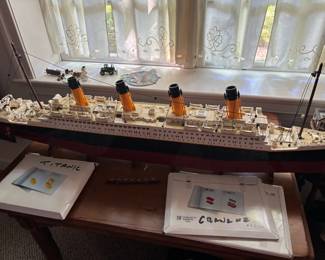 LEGO Icons Titanic