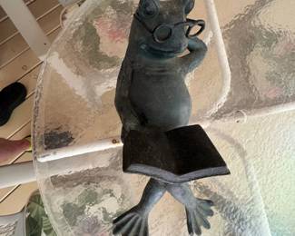 Frog Garden Sculpture