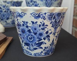Delft Blue or IVB Planter