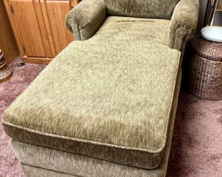 Retro chaise lounge chair
