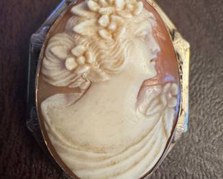Cameo pin/pendant
