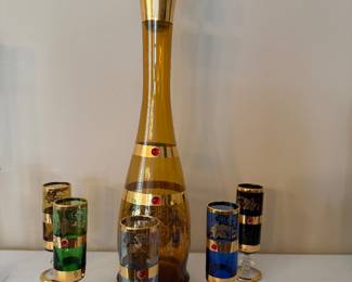 Decanter and glasses 