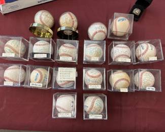 001 Autographed Baseballs