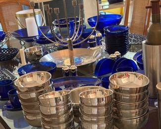 Stainless bowls have sold