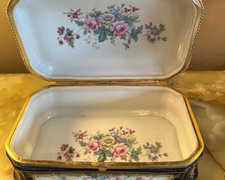 Inside of RS Prussia dresser box