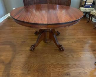 52” round mahogany table without extensions